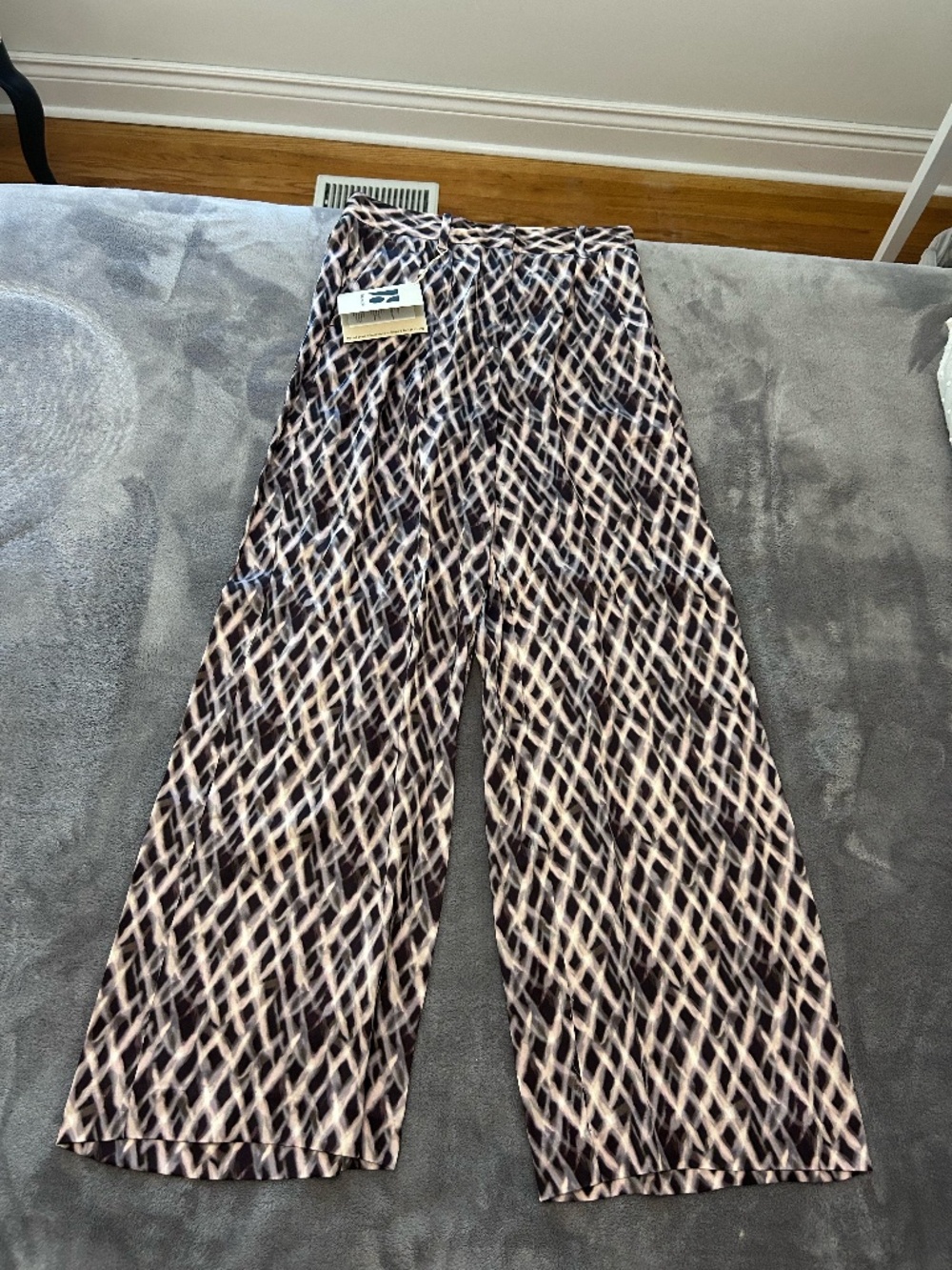 Frank And Oak Emma Satin Wide Leg Pants Size 6 NWT